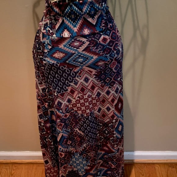 FRUMOS Geometric Print Skirt - Small - Picture 5 of 7